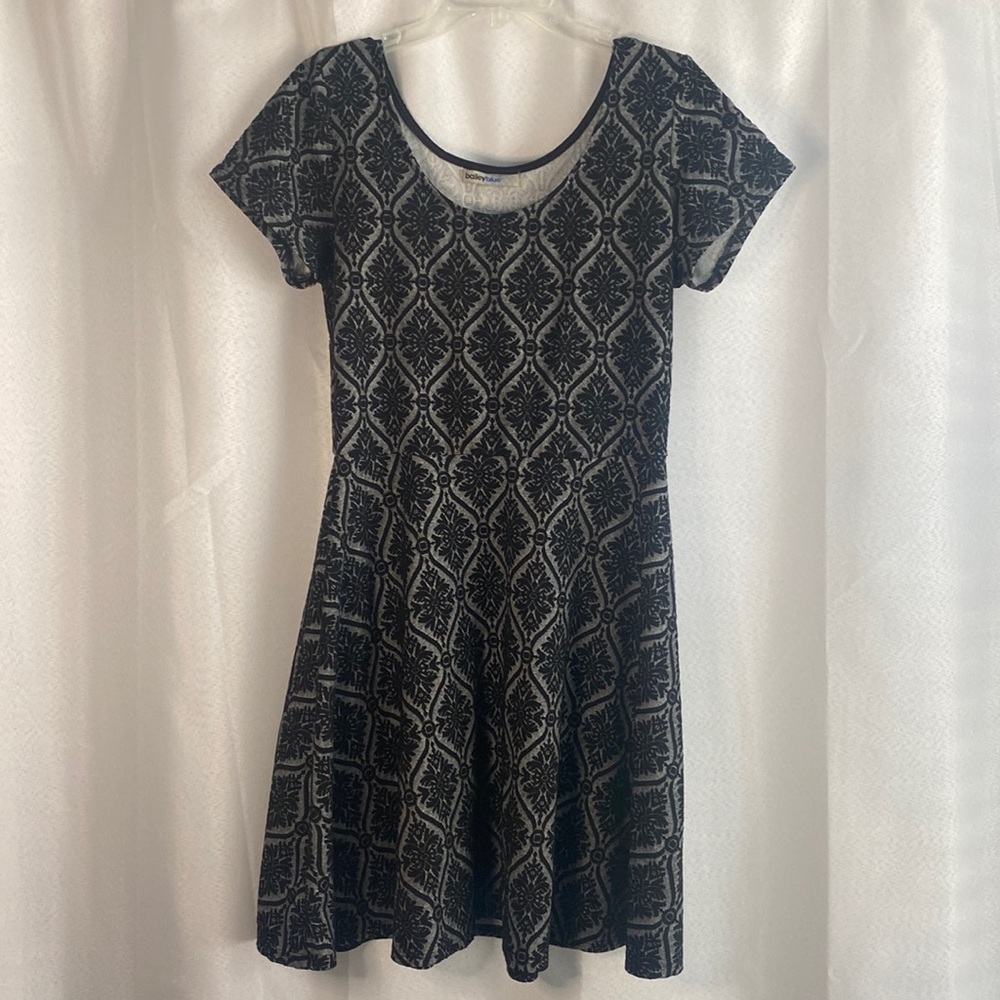 ❗️MOVING SALE❗️ Bailey Blue A-Line Dress in Gray and Black Size XL